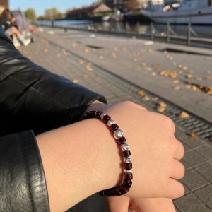 Vyšninio gintaro apyrankė DEEP METLOT SILVER